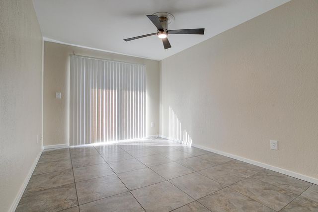 3402 N 32nd Street Unit 129, Phoenix, AZ 85018