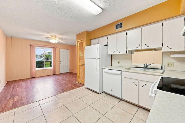2295 BELGIAN LANE 5, Clearwater, FL 33763