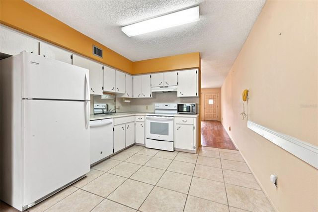 2295 BELGIAN LANE 5, Clearwater, FL 33763