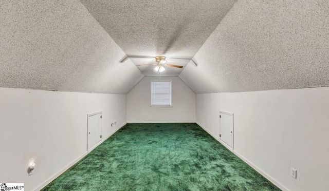 693 Grandwood Boulevard, Gray Court, SC 29645