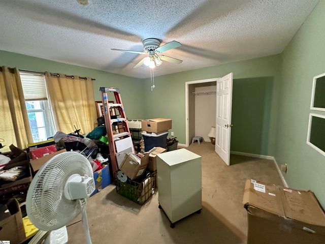 693 Grandwood Boulevard, Gray Court, SC 29645