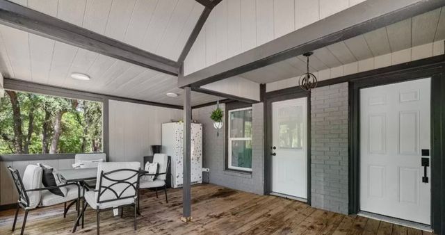 150 Ash Creek Court, Springtown, TX 76082