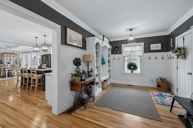 5 Whiting Farm Drive, Amherst, NH 03031