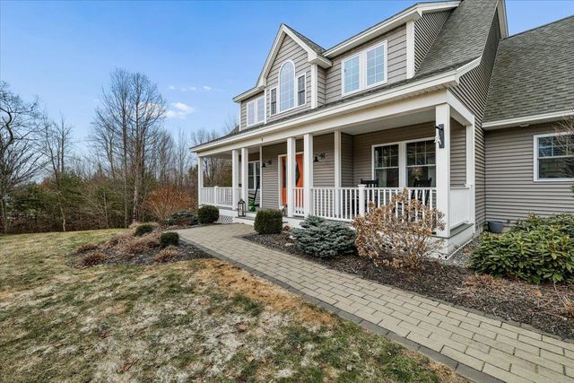 5 Whiting Farm Drive, Amherst, NH 03031