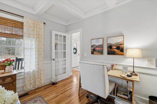 5 Whiting Farm Drive, Amherst, NH 03031