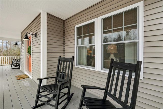 5 Whiting Farm Drive, Amherst, NH 03031