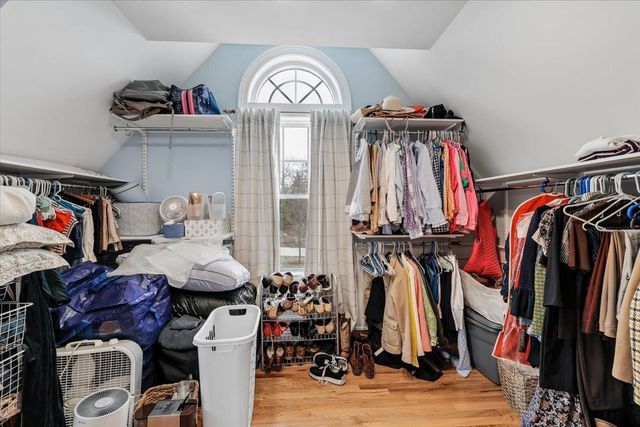 5 Whiting Farm Drive, Amherst, NH 03031