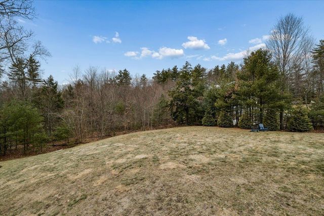 5 Whiting Farm Drive, Amherst, NH 03031