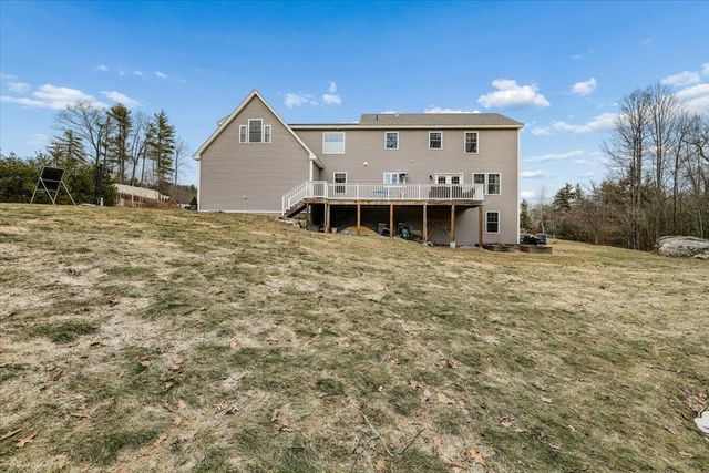 5 Whiting Farm Drive, Amherst, NH 03031