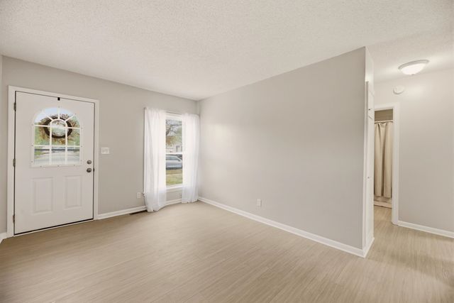 703 W Kinkaid Ave., Wichita, KS 67213