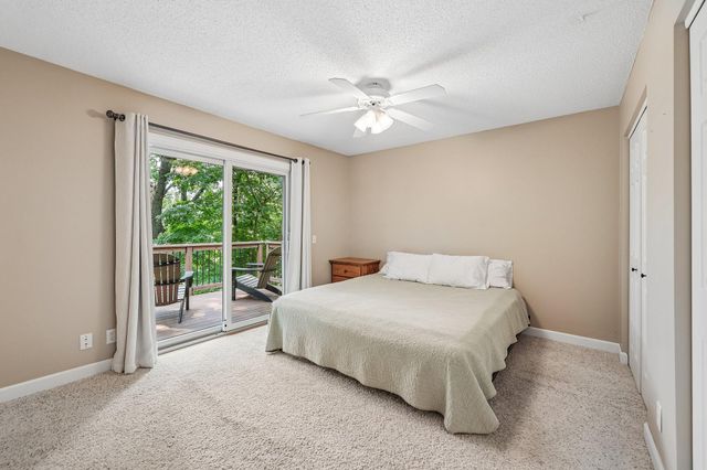 6360 Forest Circle, Chanhassen, MN 55331