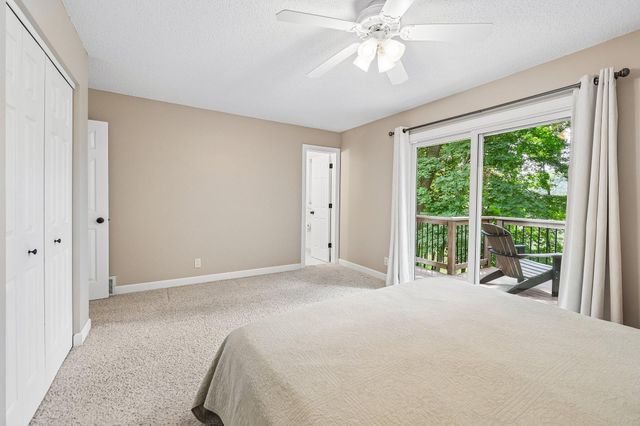 6360 Forest Circle, Chanhassen, MN 55331