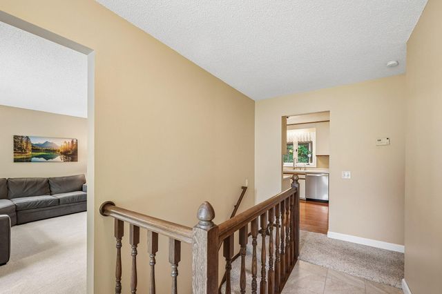6360 Forest Circle, Chanhassen, MN 55331