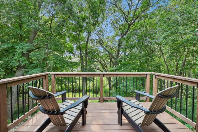 6360 Forest Circle, Chanhassen, MN 55331