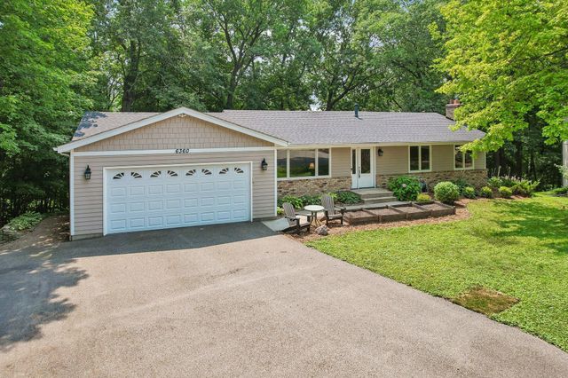 6360 Forest Circle, Chanhassen, MN 55331