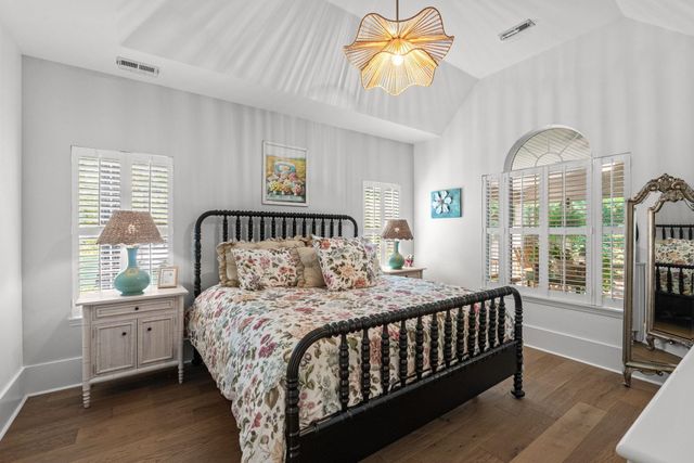15 Cherbourg Pl, Pawleys Island, SC 29585