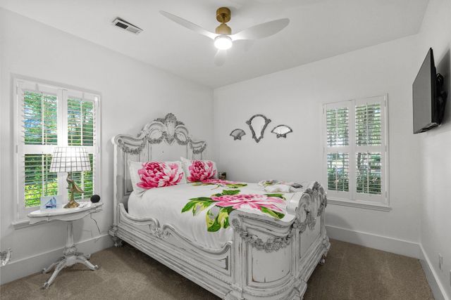 15 Cherbourg Pl, Pawleys Island, SC 29585