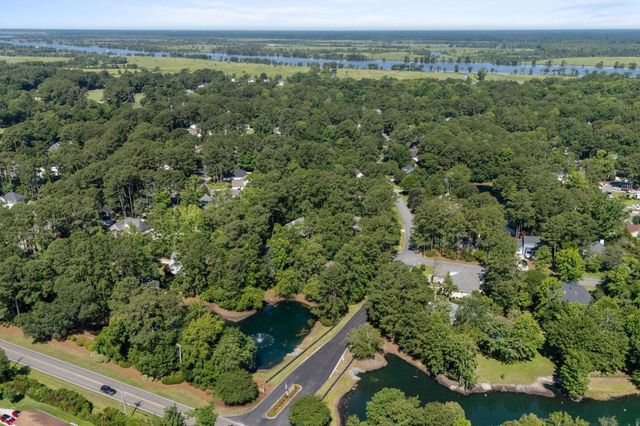 15 Cherbourg Pl, Pawleys Island, SC 29585