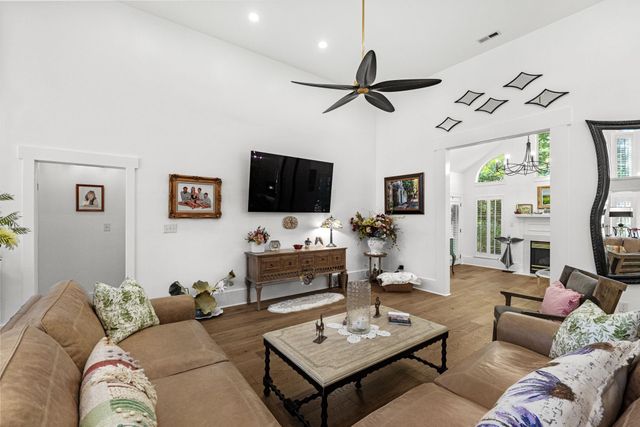 15 Cherbourg Pl, Pawleys Island, SC 29585