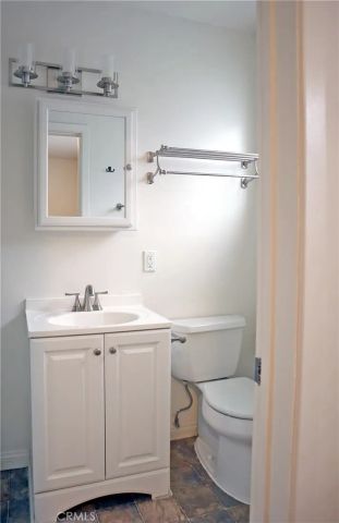 11100 Camarillo Street, West Toluca Lake, CA 91602