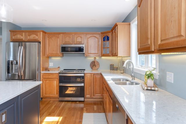 326 Windstone Drive, Portsmouth, RI 02871