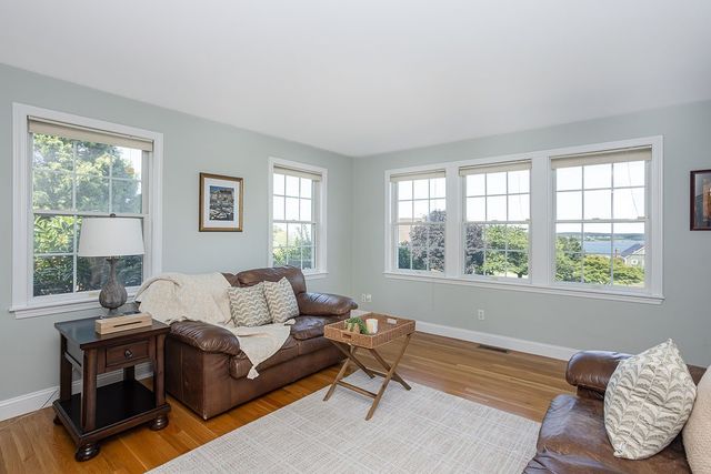 326 Windstone Drive, Portsmouth, RI 02871