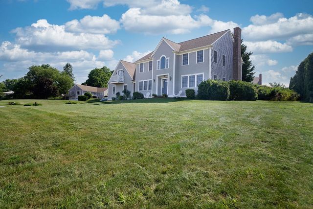 326 Windstone Drive, Portsmouth, RI 02871