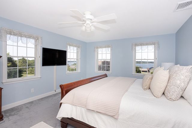 326 Windstone Drive, Portsmouth, RI 02871