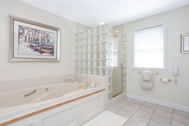 326 Windstone Drive, Portsmouth, RI 02871