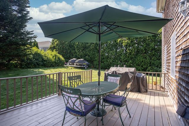 326 Windstone Drive, Portsmouth, RI 02871