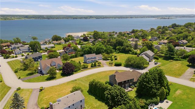 326 Windstone Drive, Portsmouth, RI 02871