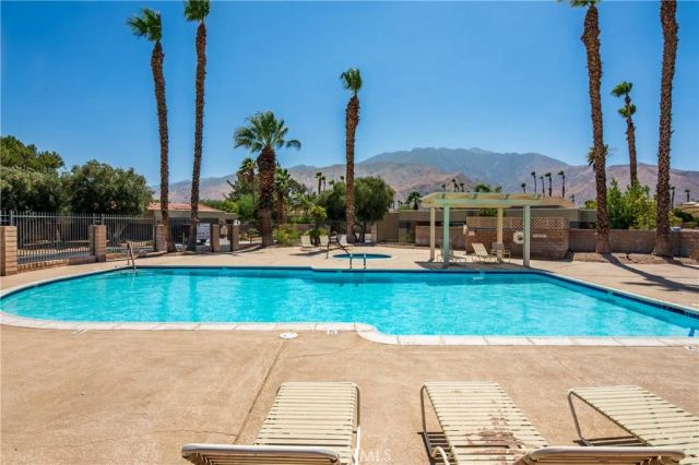 1457 Sunflower Circle North, Palm Springs, CA 92262