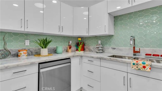 1457 Sunflower Circle North, Palm Springs, CA 92262