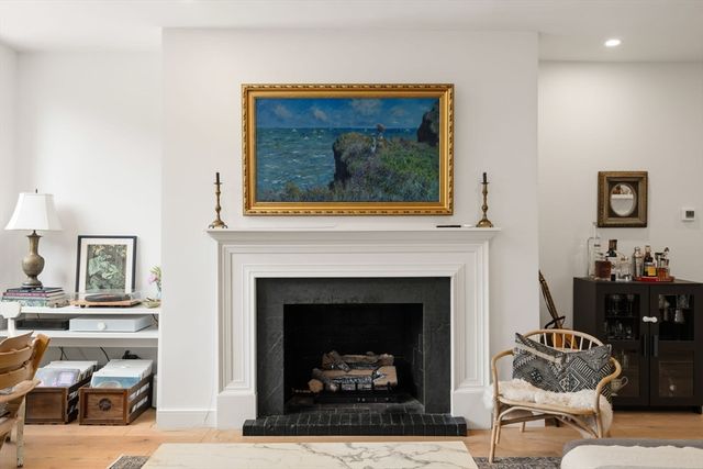 236 W Newton St 1, Boston, MA 02116