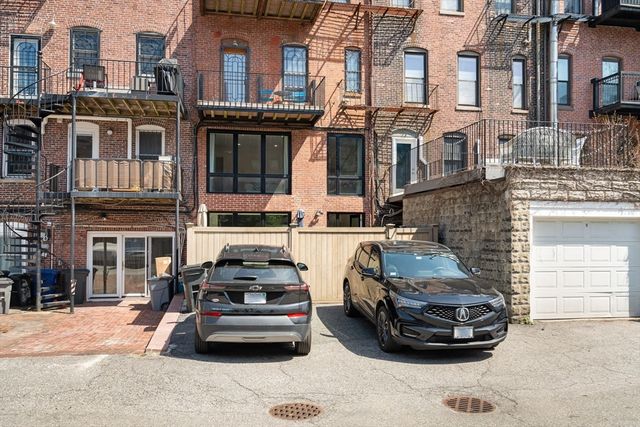 236 W Newton St 1, Boston, MA 02116