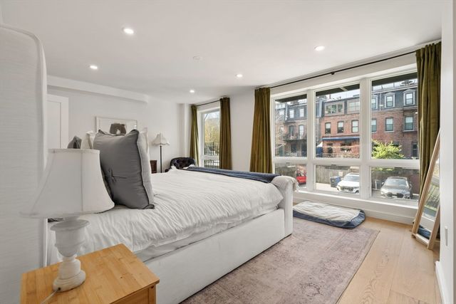 236 W Newton St 1, Boston, MA 02116