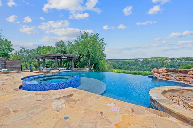 1325 Likeness RD, Spicewood, TX 78669