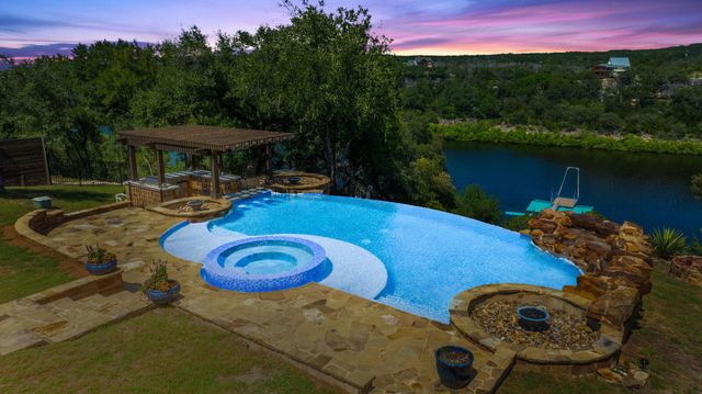 1325 Likeness RD, Spicewood, TX 78669