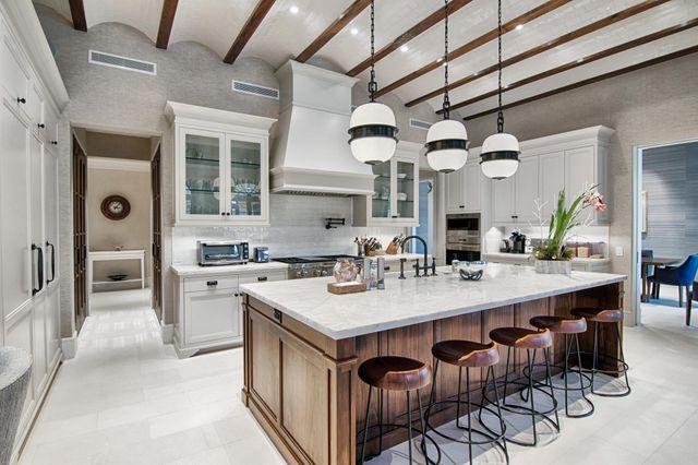 2312 Appaloosa Trail, Wellington, FL 33414