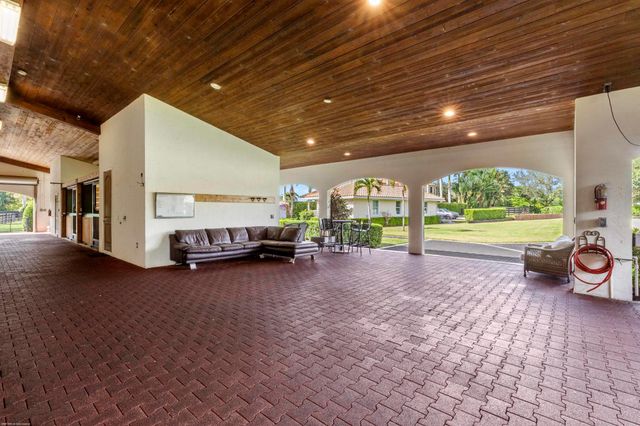 2312 Appaloosa Trail, Wellington, FL 33414