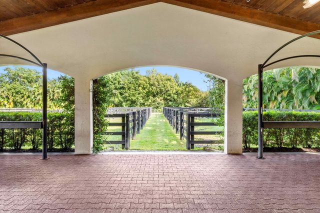 2312 Appaloosa Trail, Wellington, FL 33414