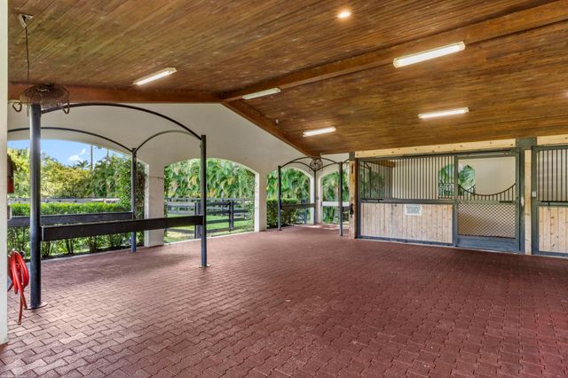 2312 Appaloosa Trail, Wellington, FL 33414