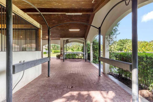 2312 Appaloosa Trail, Wellington, FL 33414