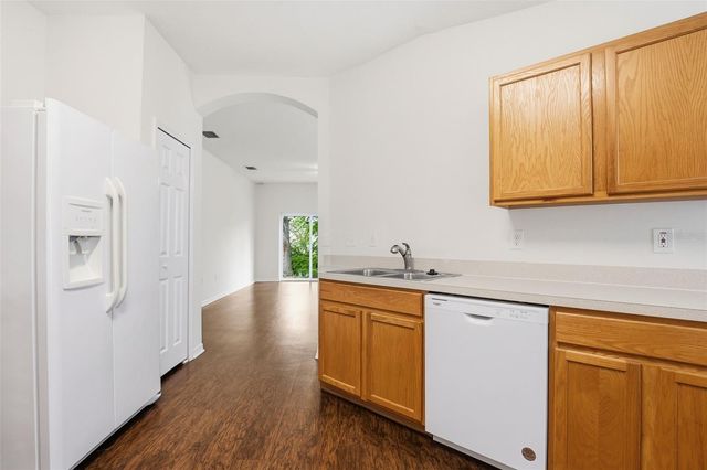 5751 AUTUMN SHIRE DRIVE, Zephyrhills, FL 33541