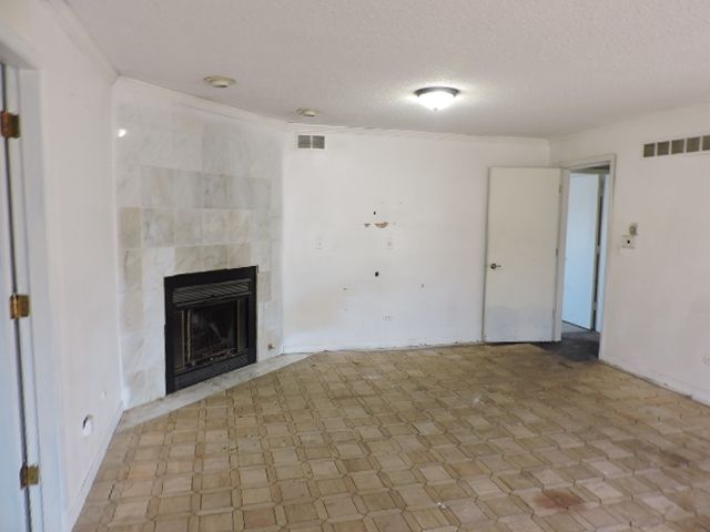 2958 E Timberline Court, Crete, IL 60417
