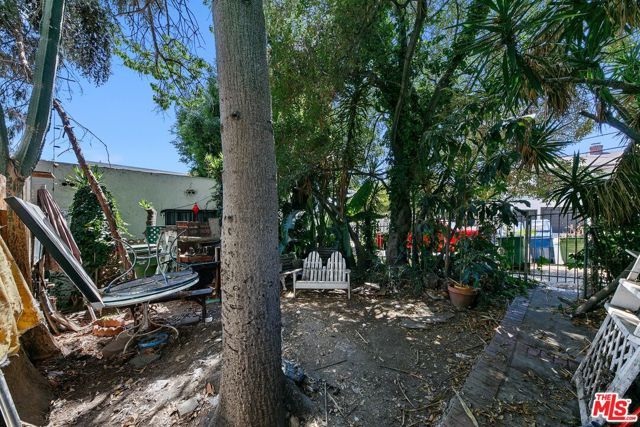 906 Manzanita Street, Los Angeles, CA 90029