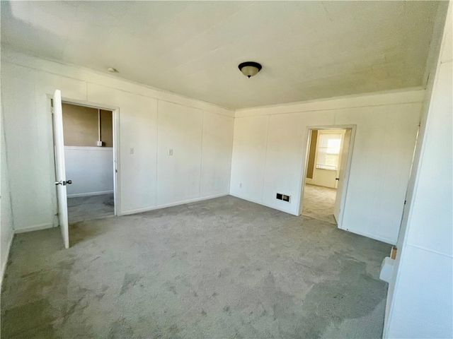 1104 Brabec St, Troy Hill, PA 15212