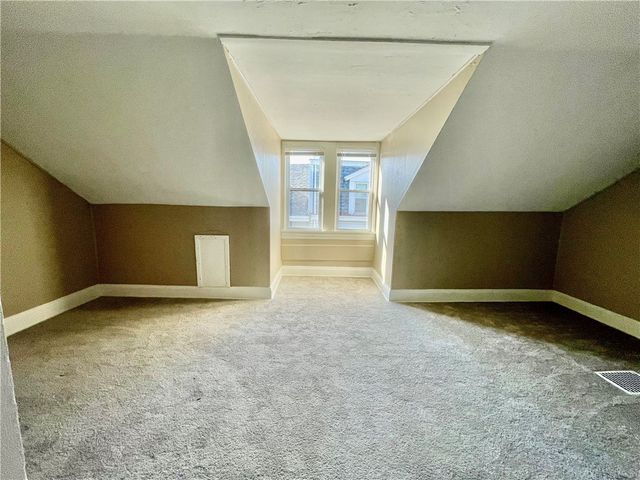 1104 Brabec St, Troy Hill, PA 15212