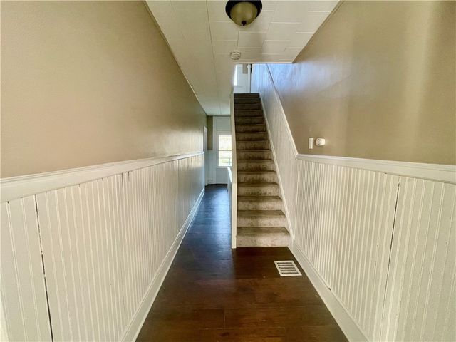 1104 Brabec St, Troy Hill, PA 15212