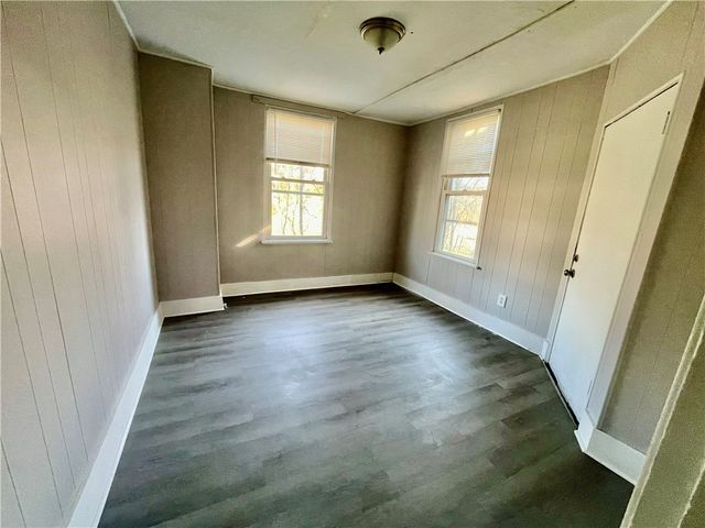 1104 Brabec St, Troy Hill, PA 15212